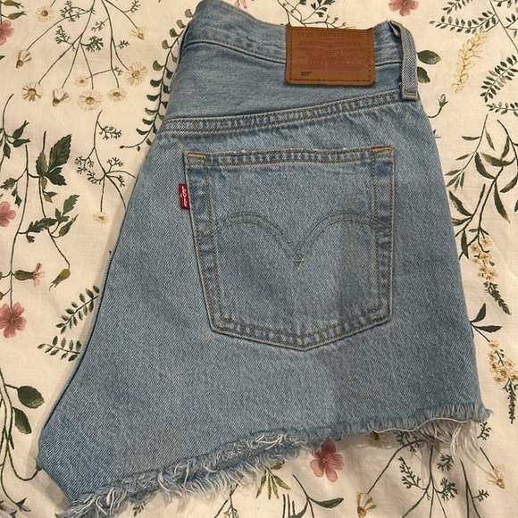 Levi’s 501 - Picture 2 of 2